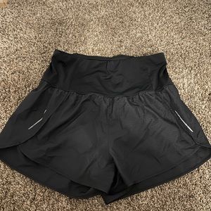 black athletic shorts (size M)